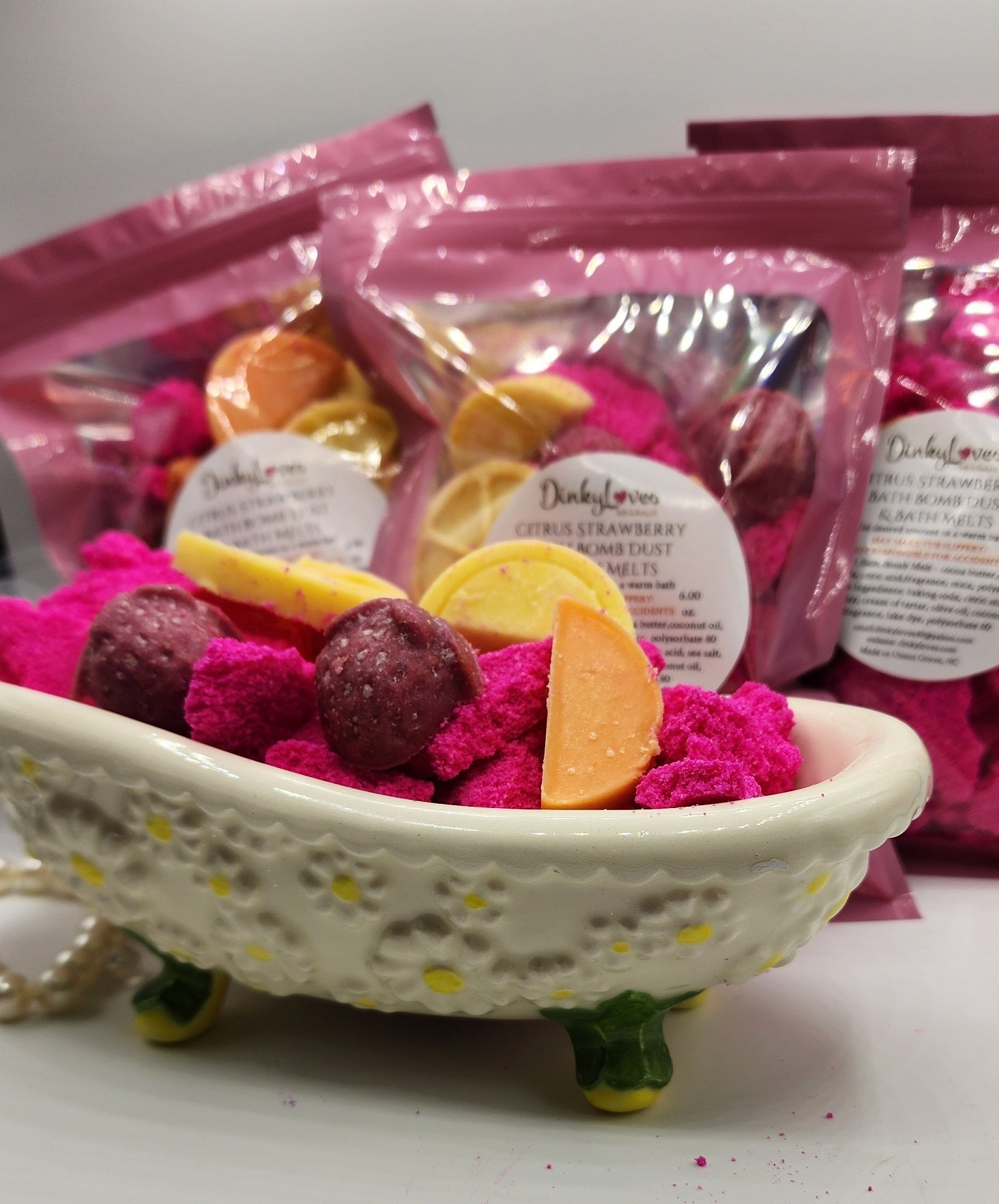 CITRUS STRAWBERRY BATH BOMB DUST with BATH MELTS / Bath Bomb / Sea Salt Bath Bomb / Bath Bombs Art
