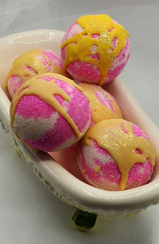 CASHMERE BATH BOMB / Cocoa Butter Cashmere / Bath Bombs / Bath Bomb / Bio Glitter